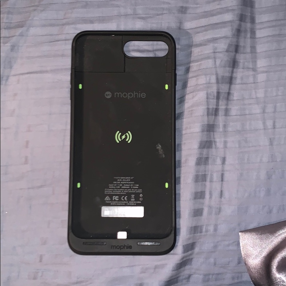 iphone 8 plus mophie charging case